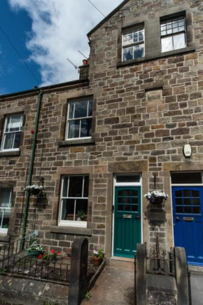 The Bell Chime, renovated 3 bedroom cottage in Matlock